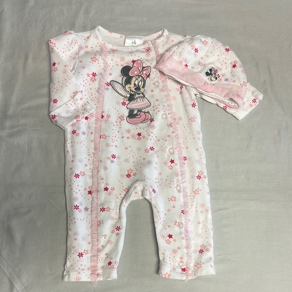 Disney Pink and White Minnie Mouse Jumpsuit with Floral Design and matching hat - Picture 1 of 6